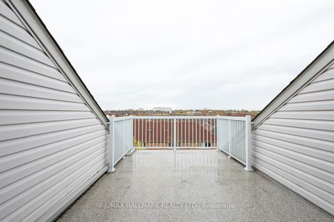 Photo 17 at 24 - 649D Warden Avenue, Birchmount, Toronto
