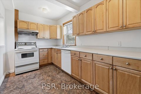 Photo 12 at 67 Oakwood Avenue, Wychwood, Toronto