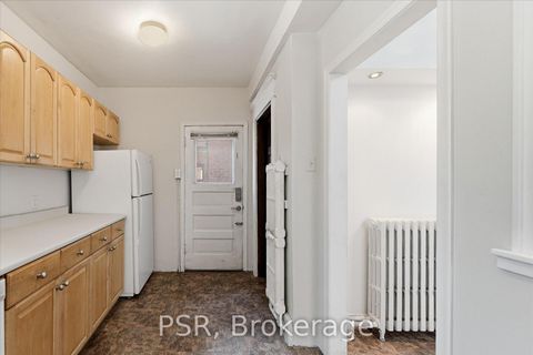 Photo 14 at 67 Oakwood Avenue, Wychwood, Toronto