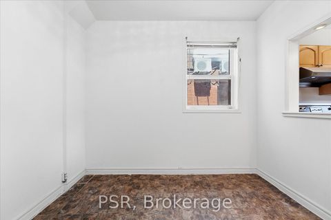 Photo 16 at 67 Oakwood Avenue, Wychwood, Toronto