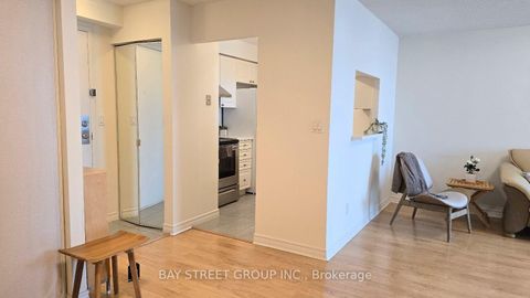 Photo 2 at 3131 - 68 Corporate Drive, Woburn, Toronto