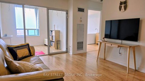 Photo 3 at 3131 - 68 Corporate Drive, Woburn, Toronto