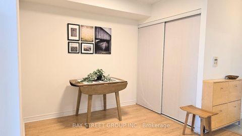 Photo 5 at 3131 - 68 Corporate Drive, Woburn, Toronto