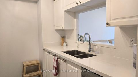 Photo 6 at 3131 - 68 Corporate Drive, Woburn, Toronto