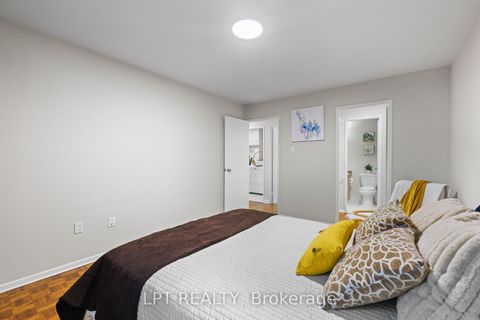 Photo 17 at 1910 - 15 Torrance Road, Eglinton East, Toronto