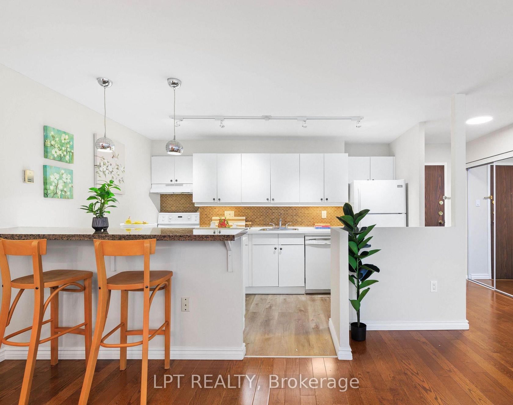 1910 - 15 Torrance Road, Eglinton East, Toronto photo 8