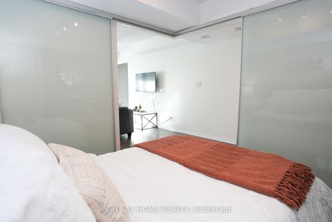 Photo 10 at 938 - 68 Abell Street, Little Portugal, Toronto
