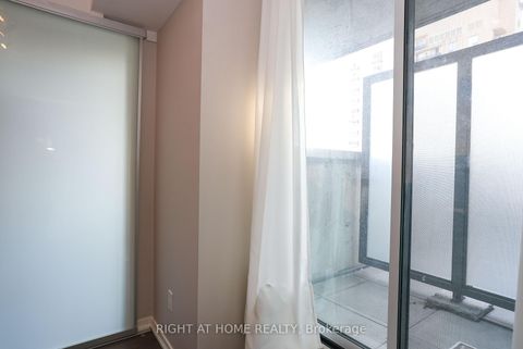 Photo 23 at 938 - 68 Abell Street, Little Portugal, Toronto