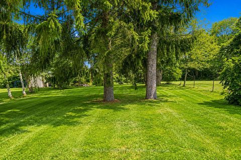 Photo 2 at 204 Cox Mill Road, Painswick North, Barrie
