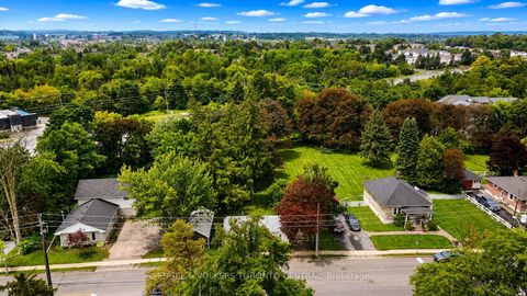 Photo 4 at 204 Cox Mill Road, Painswick North, Barrie