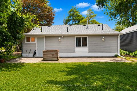 Photo 9 at 204 Cox Mill Road, Painswick North, Barrie
