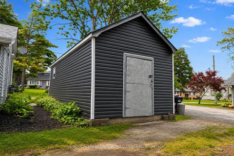 Photo 10 at 204 Cox Mill Road, Painswick North, Barrie