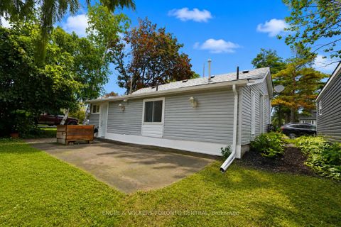 Photo 11 at 204 Cox Mill Road, Painswick North, Barrie