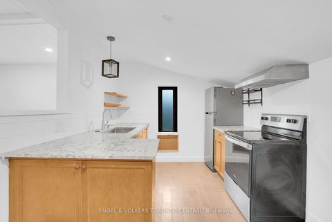 Photo 12 at 204 Cox Mill Road, Painswick North, Barrie