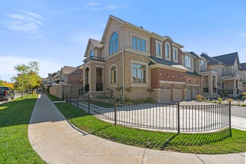Photo 11 at 79 Chaiwood Court, Patterson, Vaughan