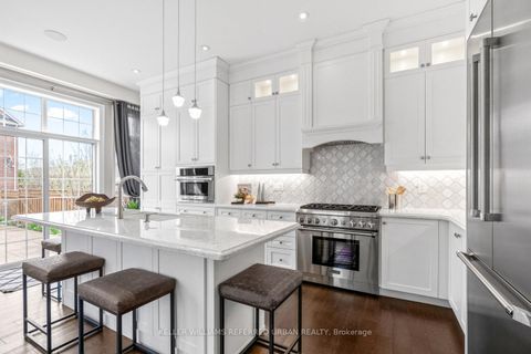Photo 22 at 79 Chaiwood Court, Patterson, Vaughan