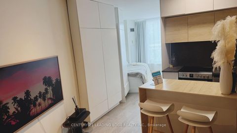 Photo 2 at 1821 - 650 Queens Quay W, Niagara, Toronto