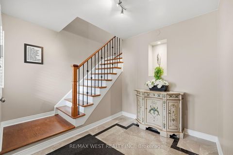 Photo 3 at 149 Deerglen Terrace, Aurora Grove, Aurora