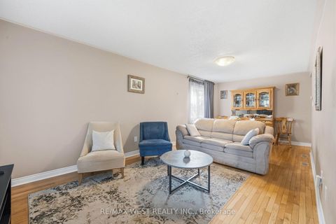 Photo 5 at 149 Deerglen Terrace, Aurora Grove, Aurora