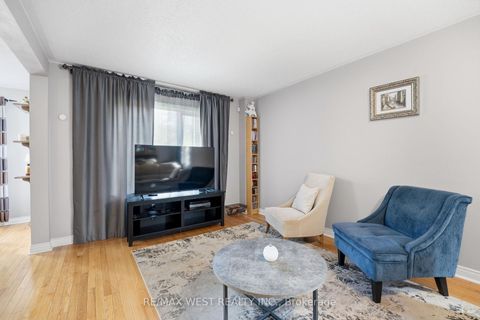 Photo 6 at 149 Deerglen Terrace, Aurora Grove, Aurora
