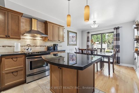 Photo 9 at 149 Deerglen Terrace, Aurora Grove, Aurora