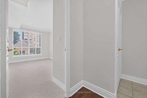Photo 3 at 317 - 10 Delisle Avenue, St. Clair, Toronto