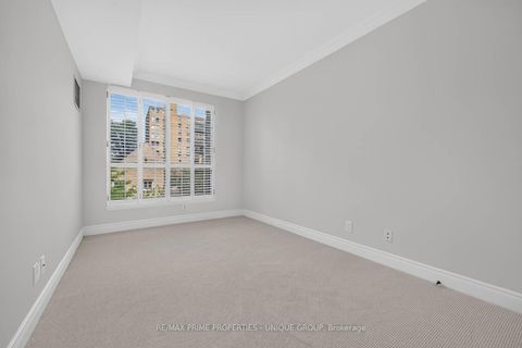 Photo 4 at 317 - 10 Delisle Avenue, St. Clair, Toronto