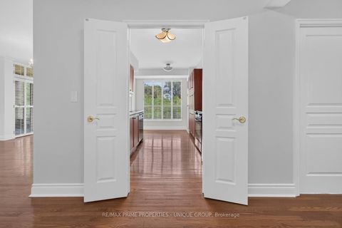 Photo 5 at 317 - 10 Delisle Avenue, St. Clair, Toronto