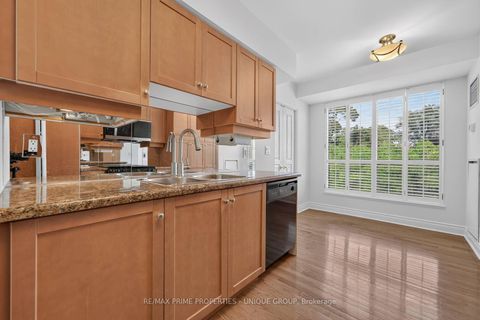 Photo 10 at 317 - 10 Delisle Avenue, St. Clair, Toronto
