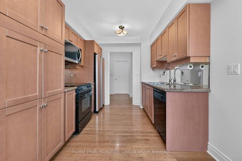 Photo 11 at 317 - 10 Delisle Avenue, St. Clair, Toronto