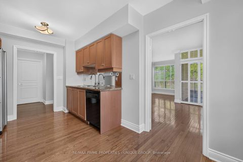 Photo 12 at 317 - 10 Delisle Avenue, St. Clair, Toronto