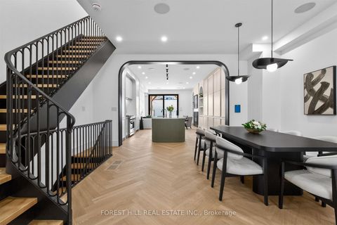 Photo 7 at 21 Foxley Street, Bellwoods, Toronto