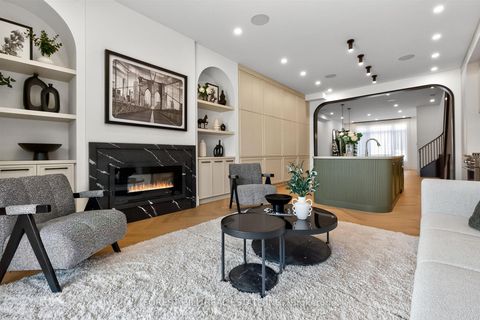 Photo 12 at 21 Foxley Street, Bellwoods, Toronto