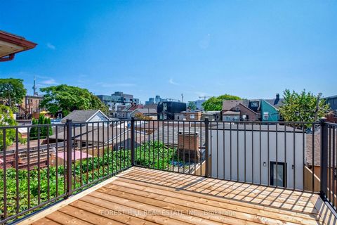 Photo 18 at 21 Foxley Street, Bellwoods, Toronto