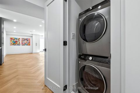 Photo 41 at 21 Foxley Street, Bellwoods, Toronto
