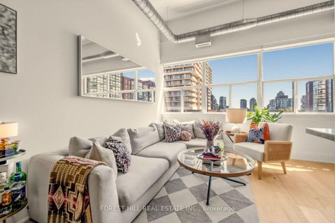 Photo 3 at 518 - 700 King Street W, Niagara, Toronto