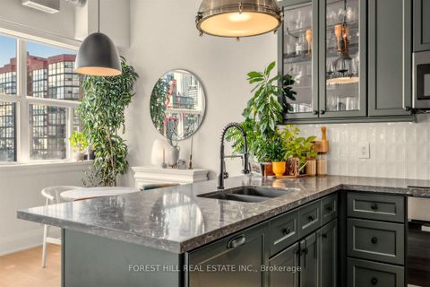 Photo 9 at 518 - 700 King Street W, Niagara, Toronto
