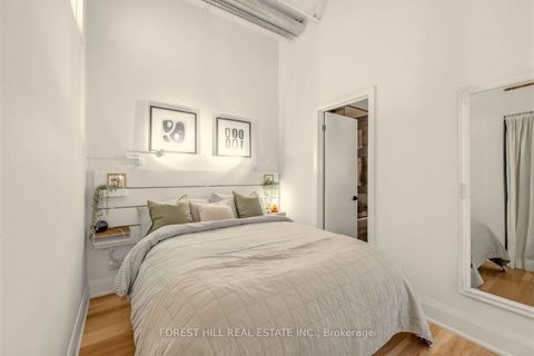 Photo 13 at 518 - 700 King Street W, Niagara, Toronto