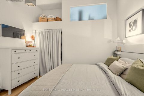 Photo 16 at 518 - 700 King Street W, Niagara, Toronto