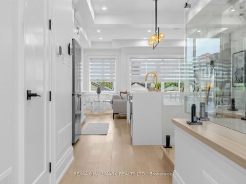 Photo 11 at 34 Roosevelt Road, East York, Toronto