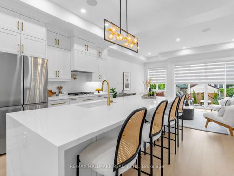 Photo 13 at 34 Roosevelt Road, East York, Toronto