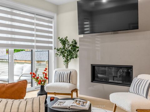 Photo 22 at 34 Roosevelt Road, East York, Toronto