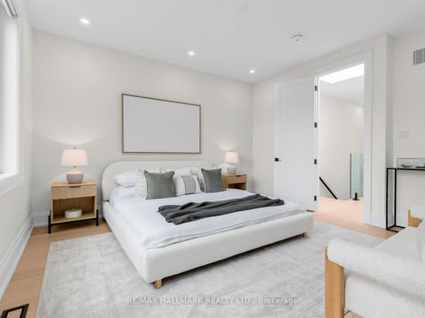 Photo 26 at 34 Roosevelt Road, East York, Toronto