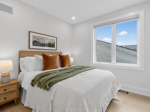 Photo 31 at 34 Roosevelt Road, East York, Toronto