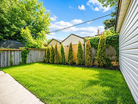 Photo 46 at 34 Roosevelt Road, East York, Toronto