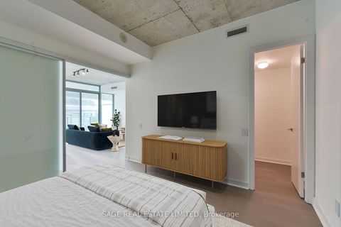 Photo 9 at 914 - 95 Bathurst Street, Waterfront Communities C1, Toronto
