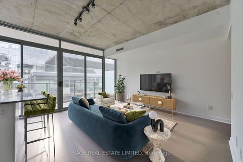 Photo 10 at 914 - 95 Bathurst Street, Waterfront Communities C1, Toronto
