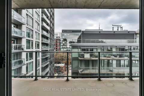 Photo 11 at 914 - 95 Bathurst Street, Waterfront Communities C1, Toronto