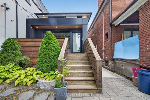 Photo 2 at 309 Wychwood Avenue, Cedarvale, Toronto