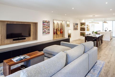 Photo 10 at 309 Wychwood Avenue, Cedarvale, Toronto